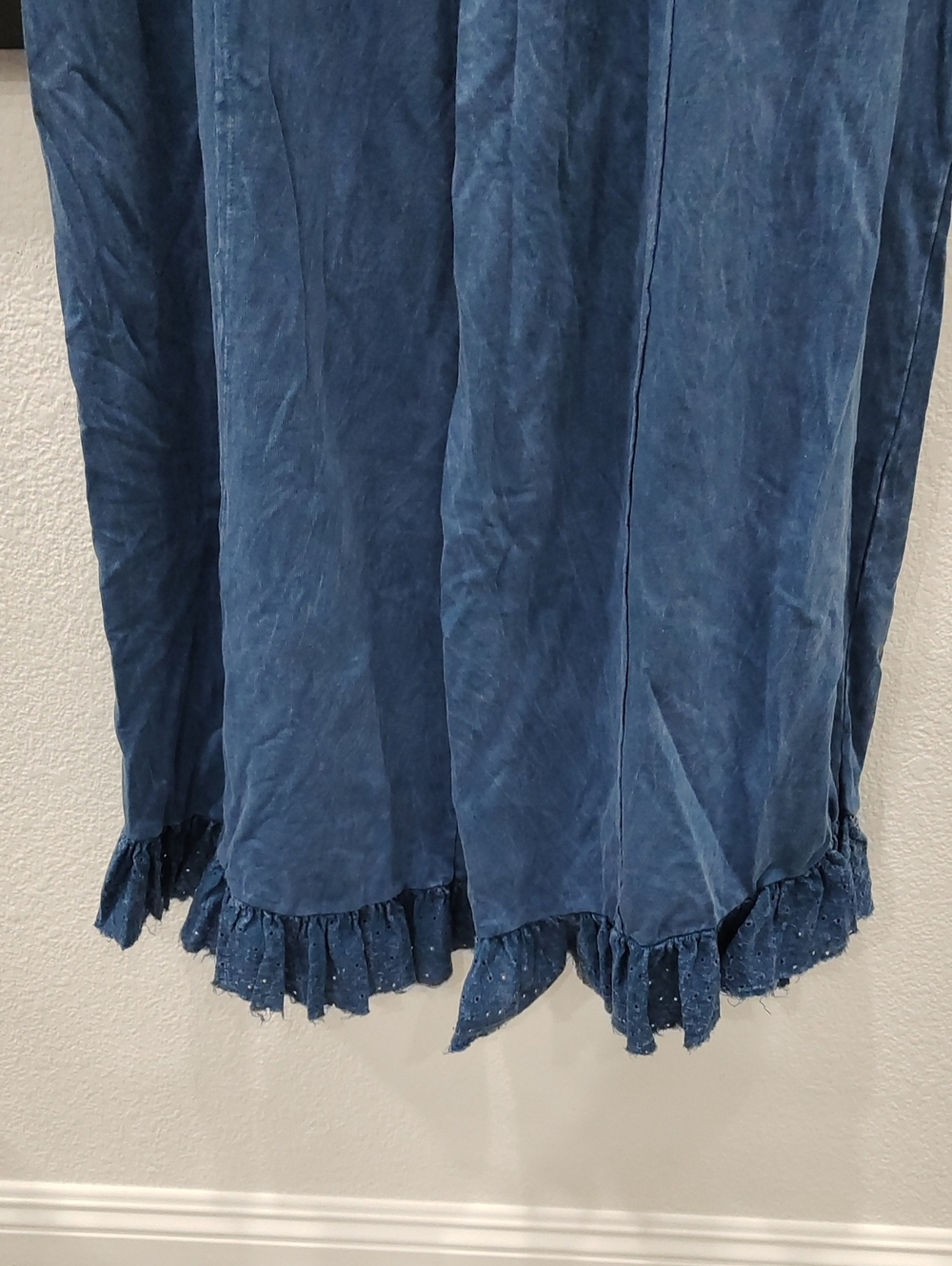 Washed Indigo Eyelit Hem Wide-Leg Jumpsuit - Blue - Picture 9 of 10